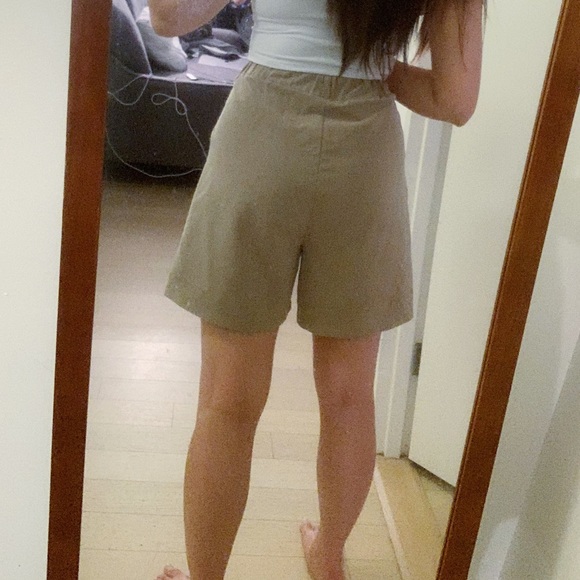 High waisted straight shorts - Picture 7 of 7